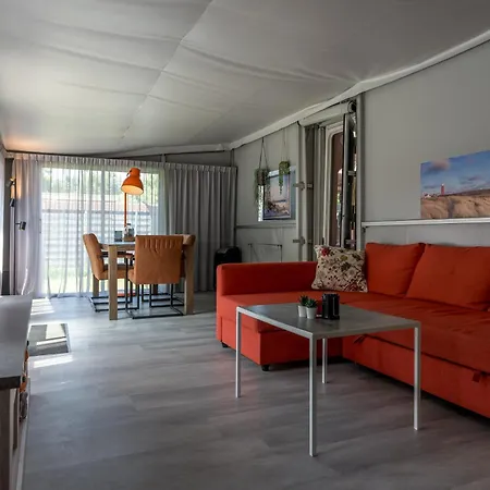 Glamping Luxe Caravan Oosterend (Texel)